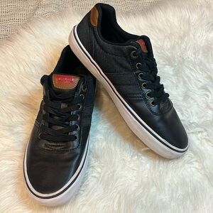Levi’s men’s 7.5 miles leather denim black tan